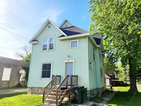 21 E Cotton St, Fond Du Lac, WI 54935
