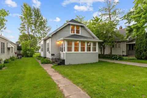 806 Main St, Neenah, WI 54956