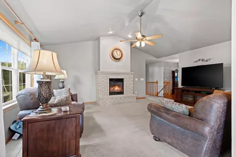 n9451 Evan Street, Appleton, WI 54915 photo 8
