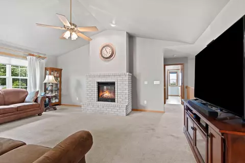 n9451 Evan Street, Appleton, WI 54915 photo 5