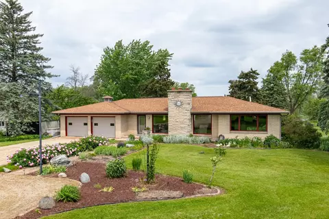w802 East Waushara Street, Berlin, WI 54923