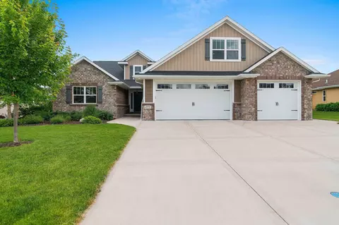 3979 Dollar Ln, De Pere, WI 54115