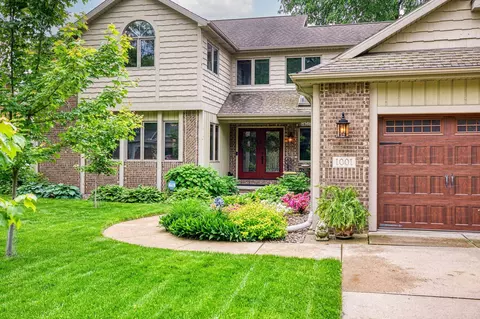 1001 E Kramer Ln, Appleton, WI 54915