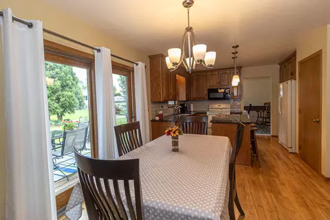 2229 W Seneca Dr, Appleton, WI 54914 photo 8