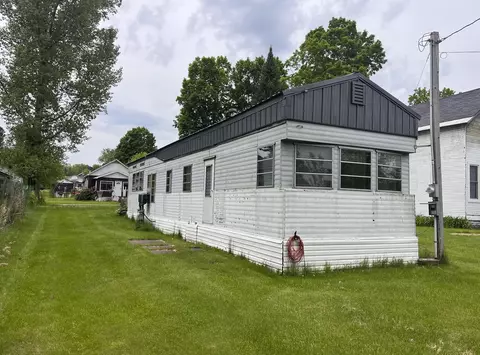 312 4th St, Goodman, WI 54125
