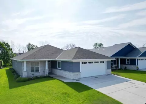 1757 Anna Ct #9, Green Bay, WI 54311