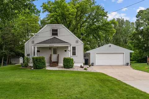 4220 N Gillett St, Appleton, WI 54913