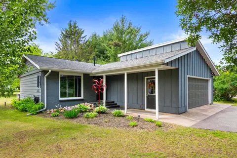 780 Grove Ave, Wild Rose, WI 54984