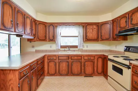 3701 N Capitol Ct, Appleton, WI 54913 photo 11