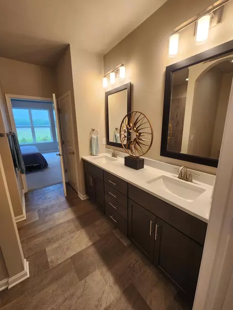 2524 E Baldeagle Dr, Appleton, WI 54913 photo 9