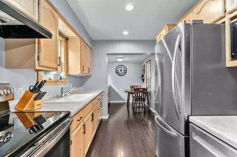 901 E Fremont St, Appleton, WI 54915 photo 4