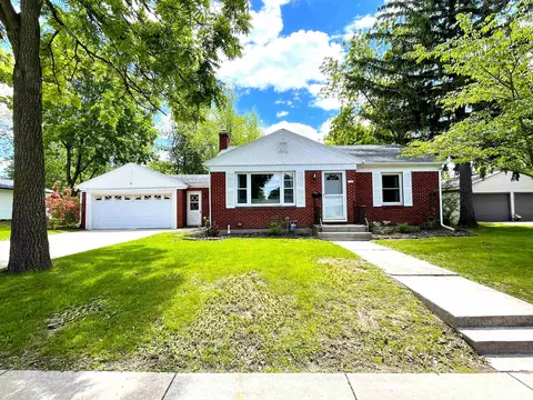 1326 George St, De Pere, WI 54115