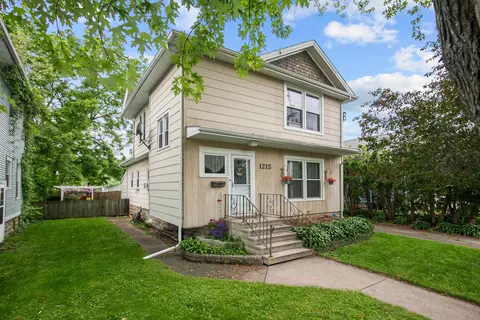 1215 Grand St, Oshkosh, WI 54901