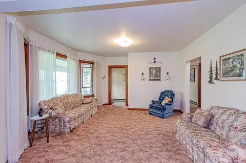 Living - w4458 Rock Road, Appleton, WI 54913 photo 5 of 6
