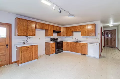 Kitchen - w4458 Rock Road, Appleton, WI 54913 photo 6 of 8