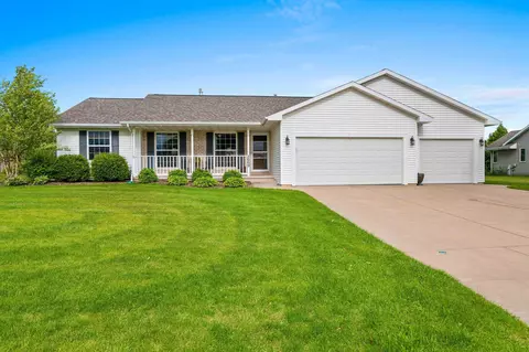2669 Spica Ln, Green Bay, WI 54311