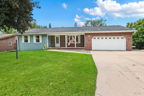 1411 Commanche Ave, Green Bay, WI 54313