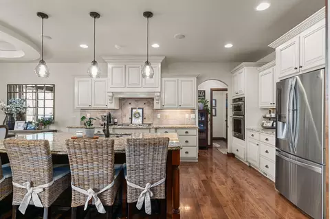 Kitchen - 5520 N Summerland Dr, Appleton, WI 54913 photo 5 of 5
