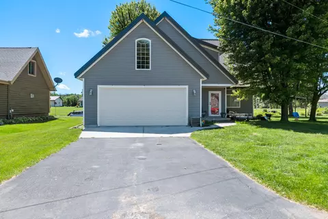 n5709 East Channel Drive, Shawano, WI 54166