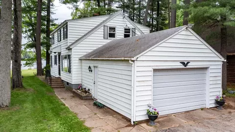 w8514 Lake View Circle, Clintonville, WI 54929
