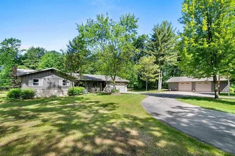 n6279 Lake Drive, Shawano, WI 54166