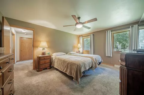 Bedroom - 1900 S Carriage Ln, Appleton, WI 54914 photo 4 of 6