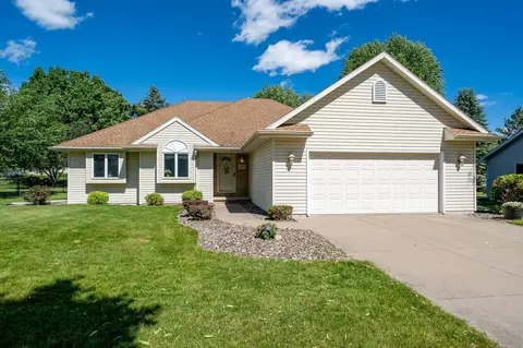 1900 S Carriage Ln, Appleton, WI 54914