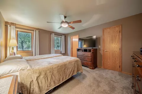 Bedroom - 1900 S Carriage Ln, Appleton, WI 54914 photo 2 of 6