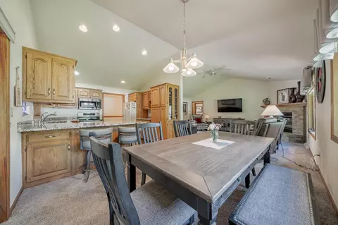 Dining - 1900 S Carriage Ln, Appleton, WI 54914 photo 1 of 2