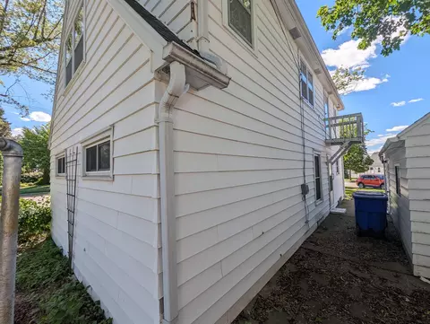 1120 N Badger Ave, Appleton, WI 54914 photo 9