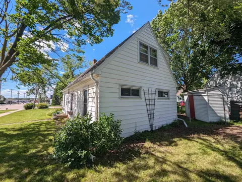 1120 N Badger Ave, Appleton, WI 54914 photo 7