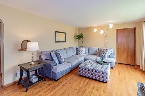 228 S Walter Ave, Appleton, WI 54915 photo 2
