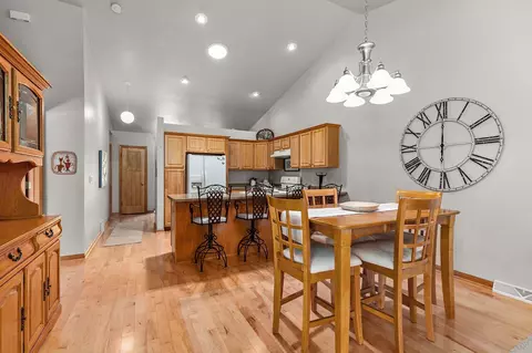 1815 Margaret St, Appleton, WI 54913 photo 8