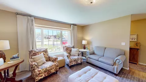 Living - w2844 Brookhaven Drive, Appleton, WI 54915 photo 2 of 3