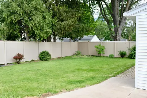 1348 W Brewster St, Appleton, WI 54914 photo 12