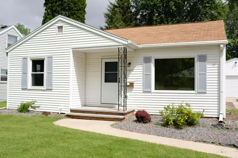 1348 W Brewster St, Appleton, WI 54914