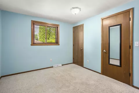 Bedroom - 3016 E Canary St, Appleton, WI 54915 photo 4 of 5