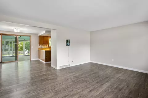 Living - 3016 E Canary St, Appleton, WI 54915 photo 2 of 3