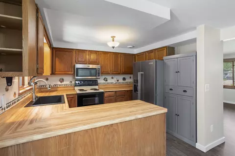 Kitchen - 3016 E Canary St, Appleton, WI 54915 photo 2 of 3