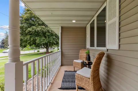 323 Fair St, Wrightstown, WI 54180 photo 4