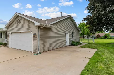 323 Fair St, Wrightstown, WI 54180 photo 33