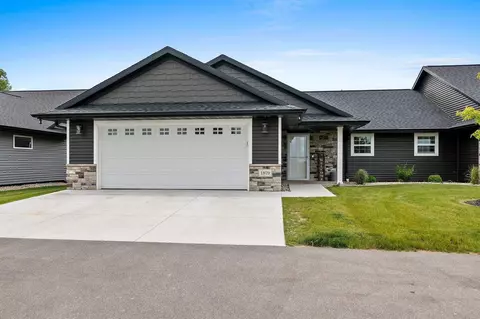 1879 Southbridge Rd, De Pere, WI 54115