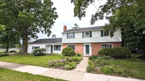 1554 W Prospect Ave, Appleton, WI 54914 photo 1