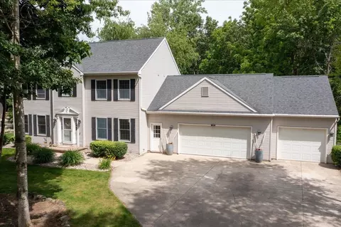 4156 Twilight Ct, Oshkosh, WI 54904