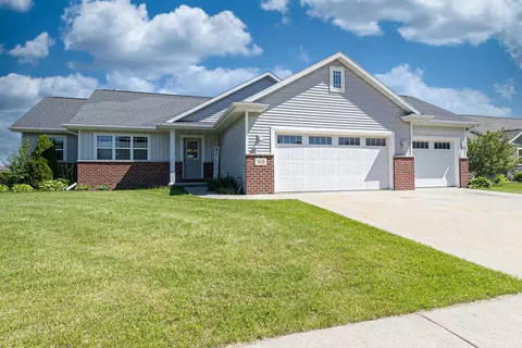 3928 Braeburn Dr, Appleton, WI 54913