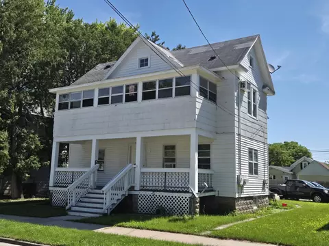 526 Madison St, Oshkosh, WI 54901
