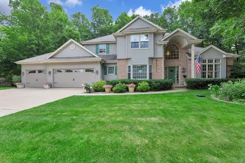 515 Bosworth Ln, Neenah, WI 54956