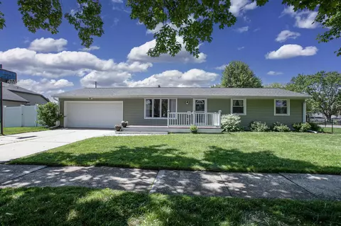 1520 Cook St, De Pere, WI 54115