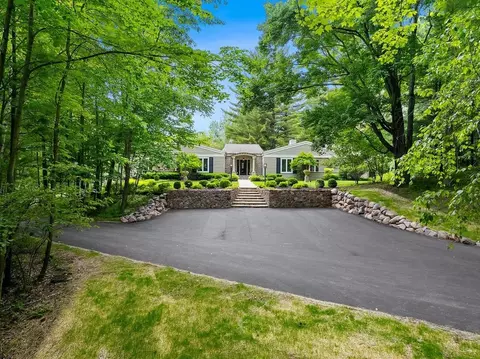 4427 Gypsy Ln, Oneida, WI 54155