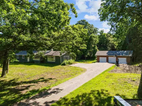 4072 Sand Pit Rd, Oshkosh, WI 54904